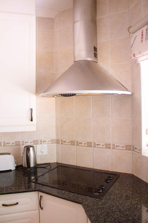 Khuvena Guesthouse Randburg Room photo