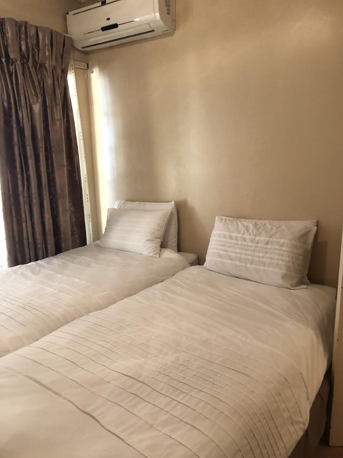 Khuvena Guesthouse Randburg Exterior photo